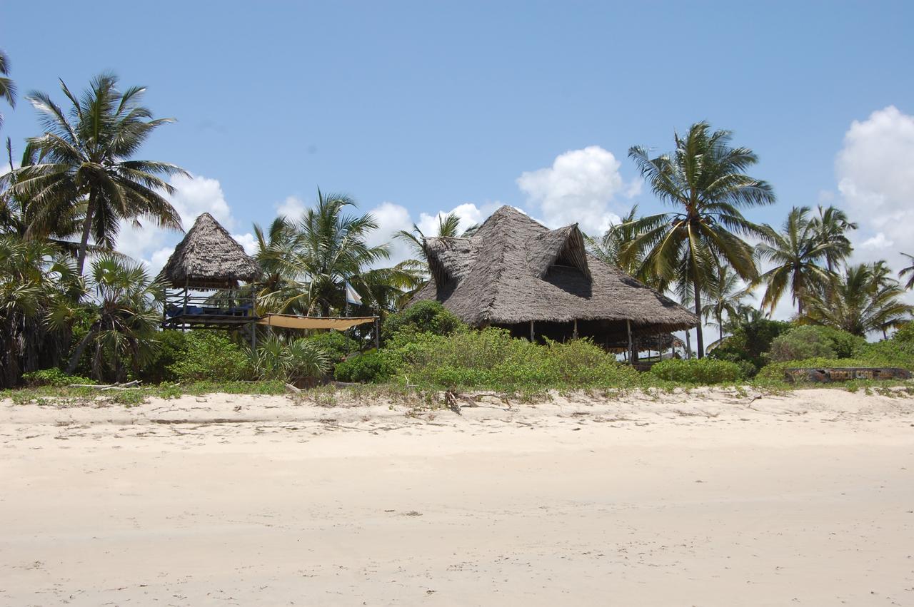 The Beach Crab Resort Pangani Exterior foto